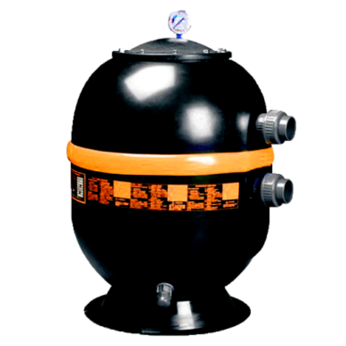 Filtro per piscina di colore nero, con un basamento inferiore di colore nero rotondo, Dispone di una fascia arancione che gira tutto intorno al bombolone nero. Nella parte frontale si vedono 2 raccordi grigi, nella parte superiore invece si trova un coperchio rotondo di colore nero e un manometro che controlla la pressione.