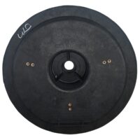 Vista frontale posteriore del kit composto da flangia motore e tenuta meccanica ricambio per pompe piscina Challenger Pentair per pompe con potenza da 0,75 Hp a 1,50 Hp.