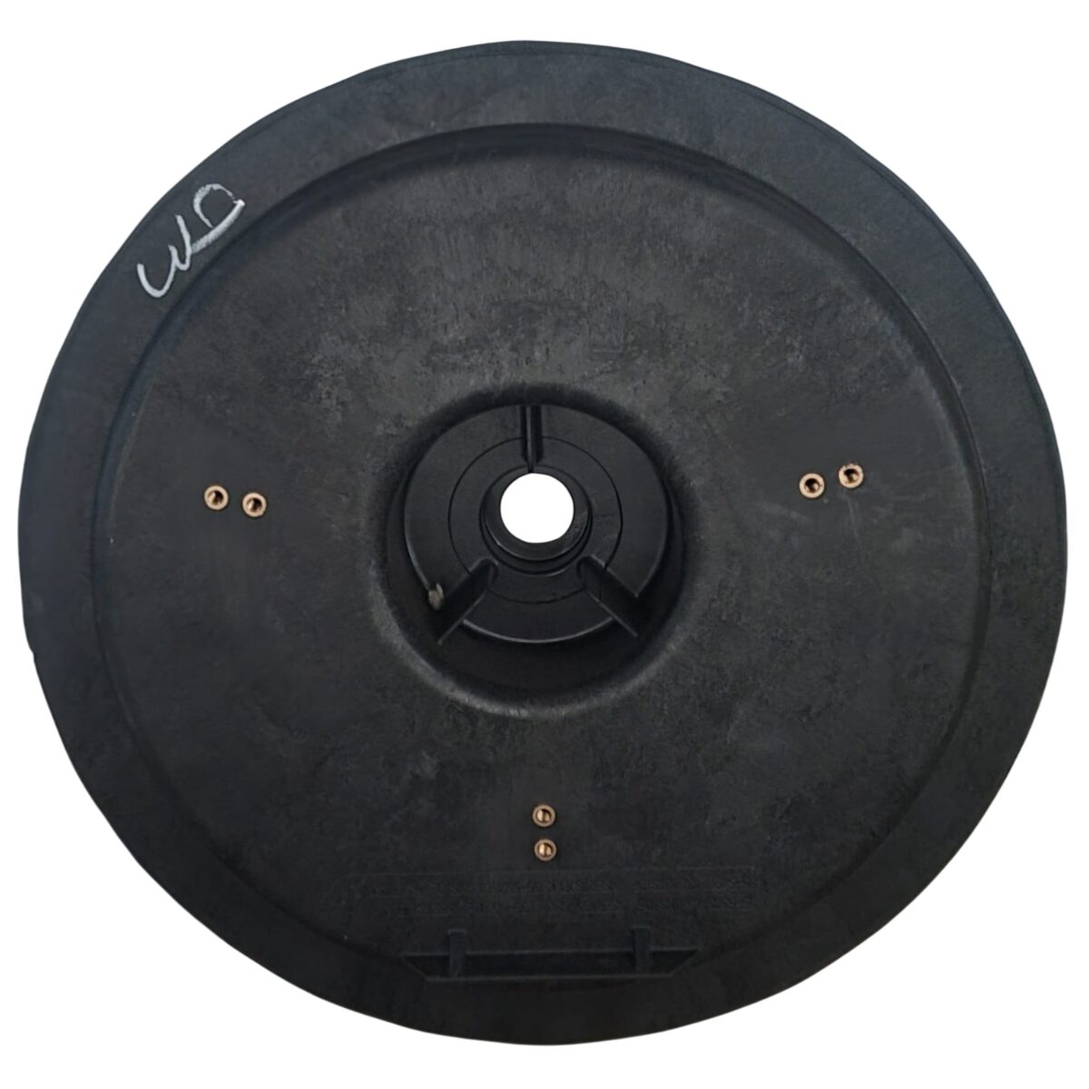 Vista frontale posteriore del kit composto da flangia motore e tenuta meccanica ricambio per pompe piscina Challenger Pentair per pompe con potenza da 0,75 Hp a 1,50 Hp.