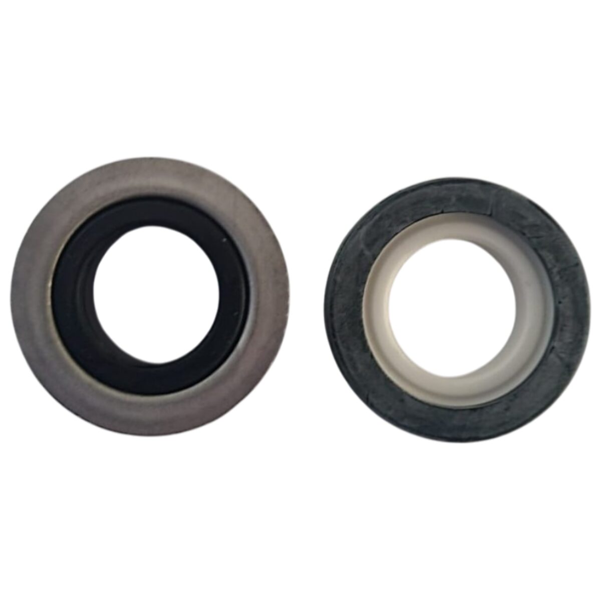 Vista frontale della tenuta meccanica ricambio per pompa piscina Challenger Pentair per pompe da 2 hp a 3 Hp.