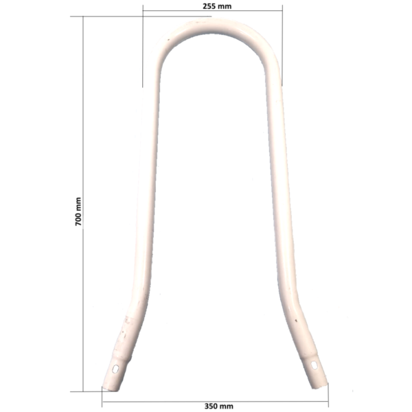 Mostra un disegno tecnico quotato di un maniglione (o corrimano) per scaletta da piscina. È rappresentato in posizione verticale su uno sfondo bianco. Il maniglione ha la forma a U rovesciata, con la parte superiore curva e due gambe dritte che scendono divergendo leggermente verso il basso. Le estremità inferiori presentano i fori per il fissaggio. Sono indicate chiaramente tre quote dimensionali principali: Altezza Totale: La misura verticale complessiva del maniglione, dal punto più alto della curva fino alla base delle gambe, è di 700 mm. Larghezza Superiore: La larghezza della parte curva superiore, probabilmente misurata tra i punti centrali o interni delle gambe dove inizia la parte dritta, è di 255 mm. Larghezza Inferiore (Base): La larghezza massima tra i punti esterni delle estremità inferiori delle due gambe è di 350 mm.