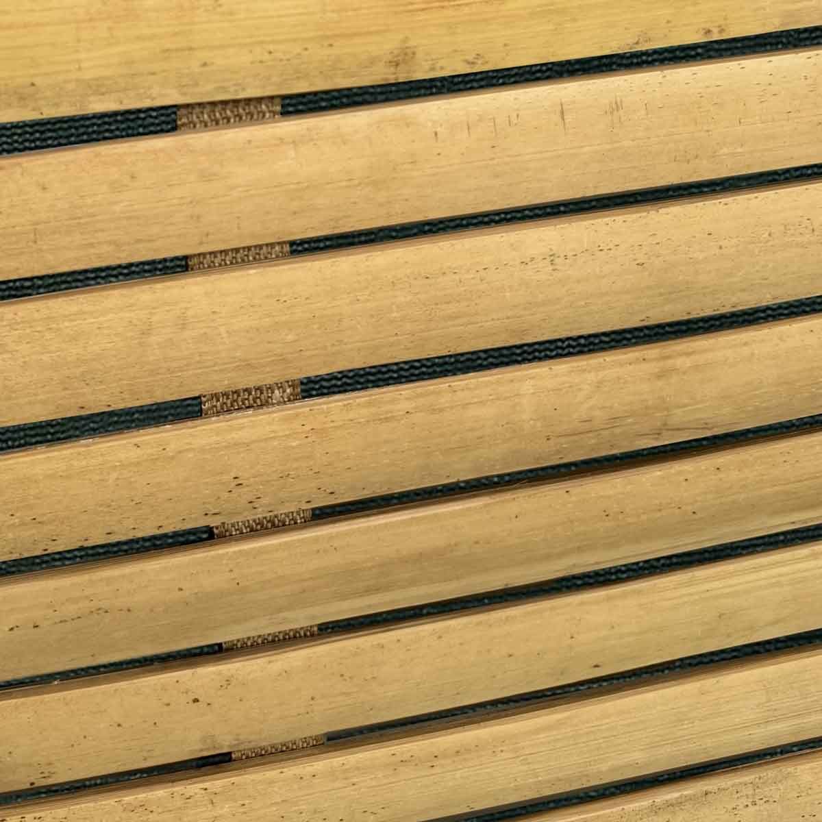 Pannello in bambù Piscina Laghetto Antea Particolare del pannello di rivestimento in bambù della piscina Laghetto Antea