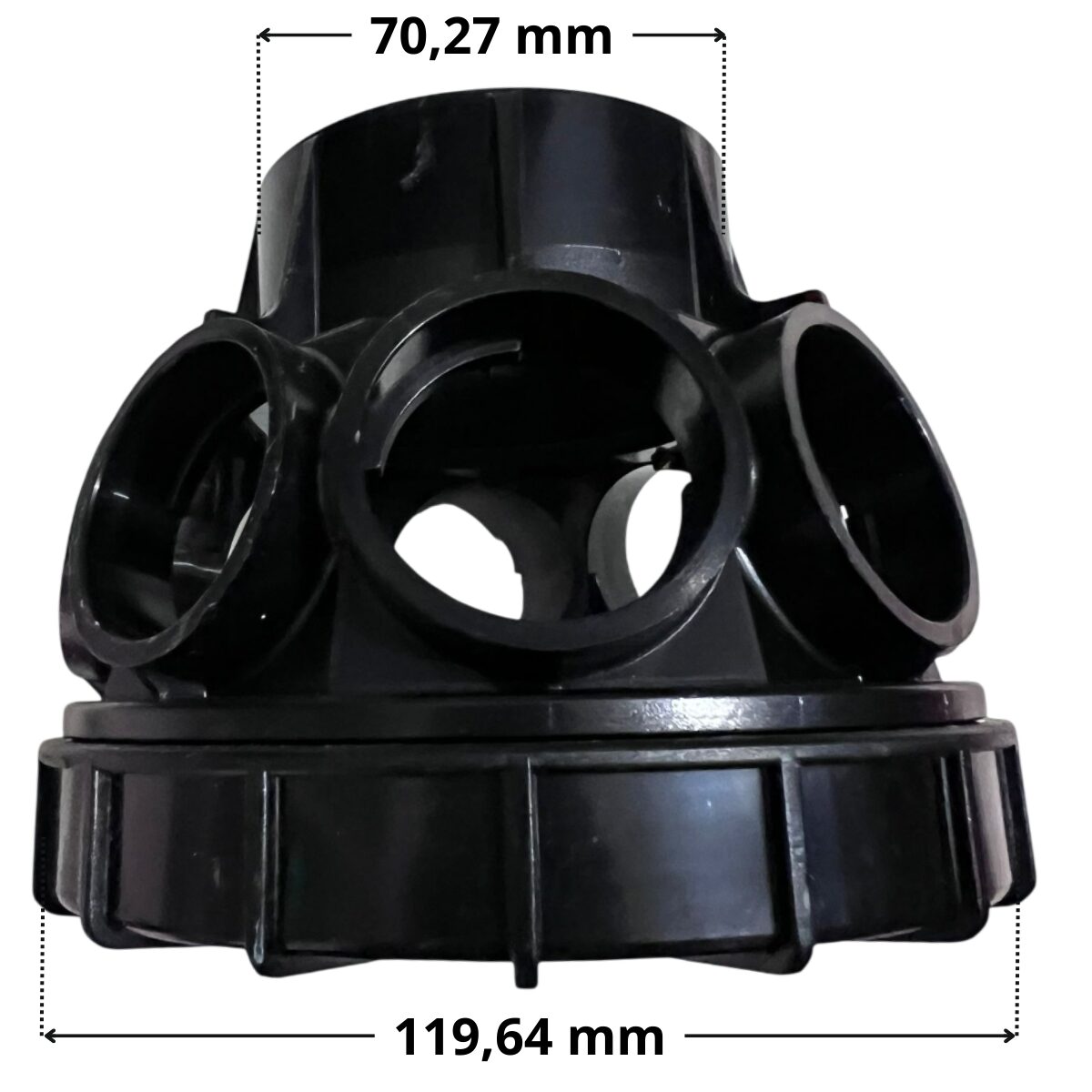 Vista laterale del collettore a 8 attacchi ricambio per filtro a sabbia portata 22 e 33 mc Pool's con quote dimensionali: diametro attacco superiore 70,27 mm, diametro ingombro inferiore 119,64 mm