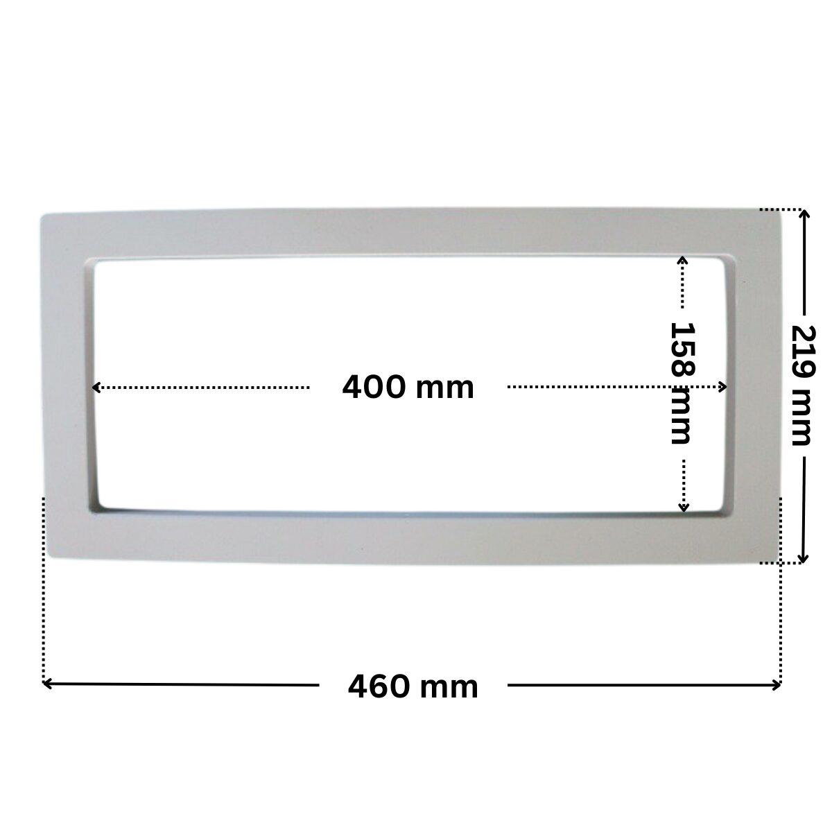 Copriflangia ricambio per skimmer 3118 e 3119 Cofies, forma rettangolare con foro centrale rettangolare. Dimensioni indicate: larghezza esterna 460 mm, altezza esterna 219 mm, larghezza interna del foro rettangolare 400 mm, altezza interna del foro rettangolare 158 mm.