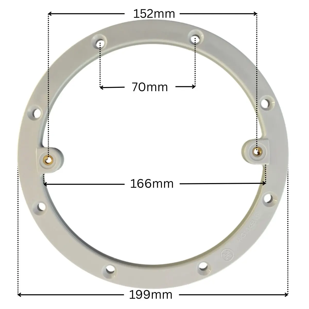 Flangia, ricambio per scarico di fondo Hayward con quote dimensionali: diametro interno 166 mm, diametro esterno 199 mm, interasse fori fissaggio viti 70 mm e interasse fori fissaggio griglia 152 mm