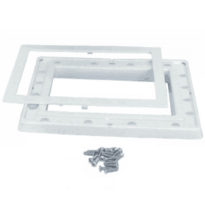 Kit composto da copriflangia, flangia e viti ricambio per skimmer bocca stretta, portata 15 e 17,5 litri Astralpool