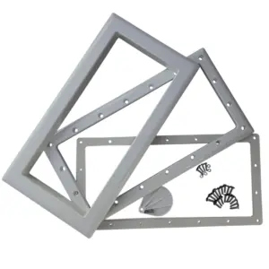 Kit composto da copriflangia, flangia, guarnizioni e viti ricambio per skimmer Classic Aqua