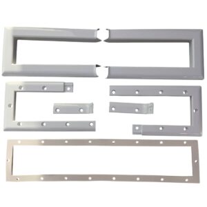 Kit composto da copriflangia, flangia e guarnizione ricambio per skimmer sfioratore ad angolo Aqua