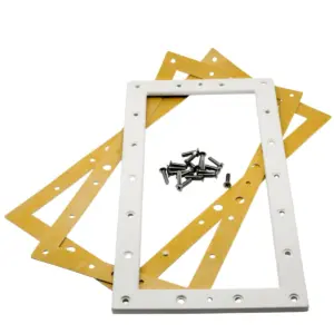 Kit composto da flange, guarnizioni e viti ricambio per skimmer bocca larga Pool's