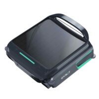 Wybot F1, robot pulitore per specchio d'acqua, mostrato in una vista zenitale (dall'alto), che mette in risalto l'ampia superficie del pannello solare.