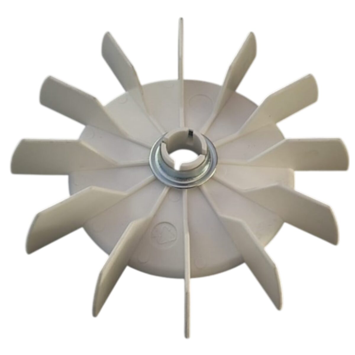 Ventola ricambio per pompa piscina Winner Saci per modelli di pompa con potenza da 0,5 Hp a 1 Hp.