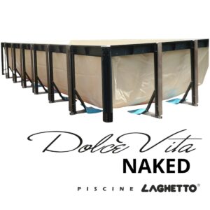 Piscina fuori terra Laghetto Dolcevita Naked senza rivestimento in fibra sintetica intrecciata effetto rattan. Presente il marchio Piscine Laghetto – a Fluidra company